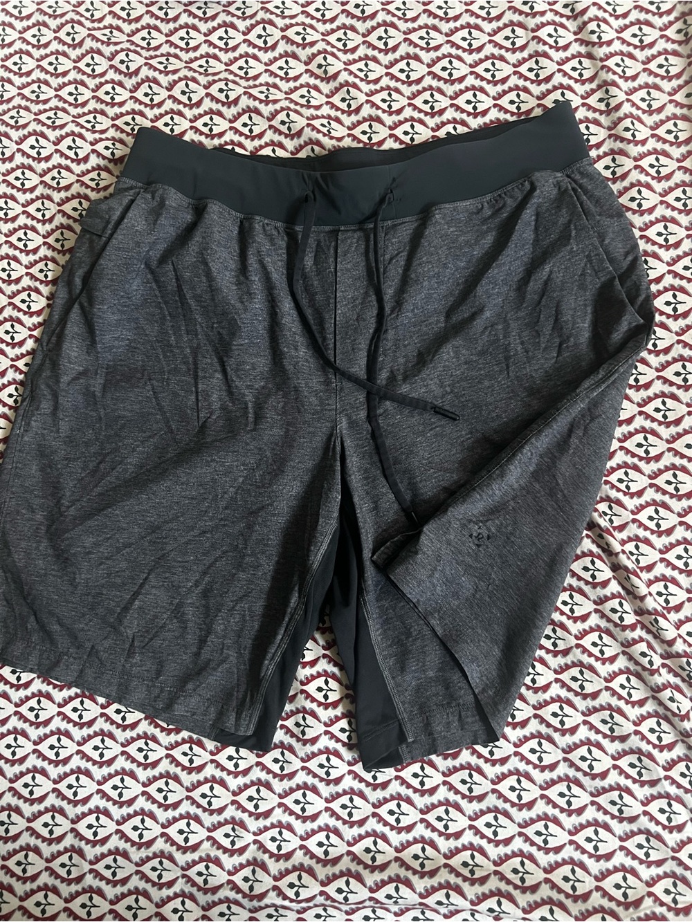 lululemon - Picture 2 of 5